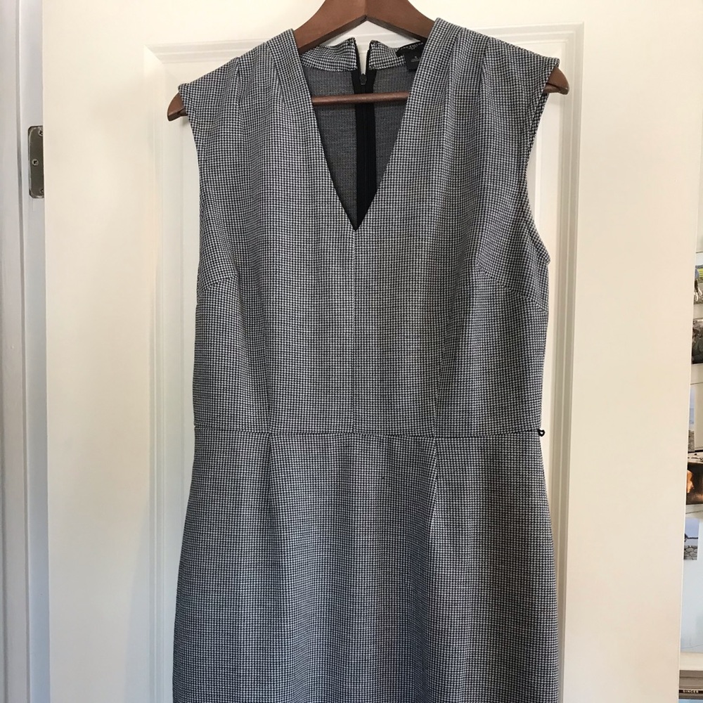 Ann Taylor Houndstooth Sheath Dress Size 6